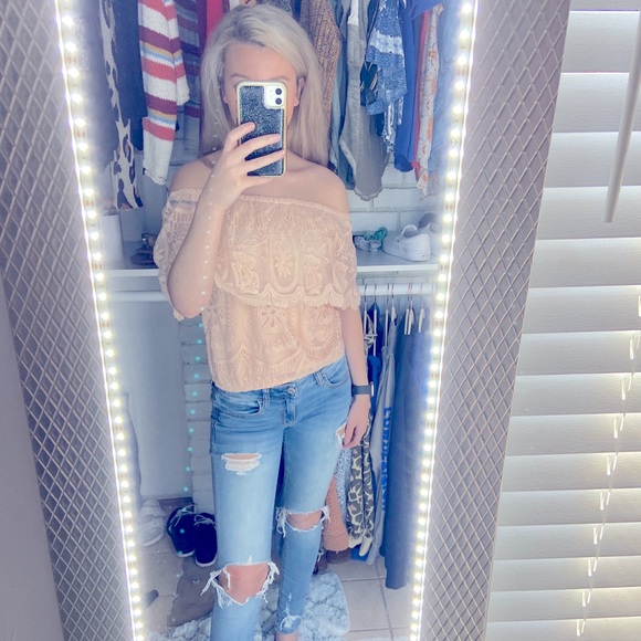 American eagle ripped jeans - Picture 2 of 3